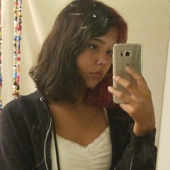 Meet your Posher, Eden - Picture 2 of 3